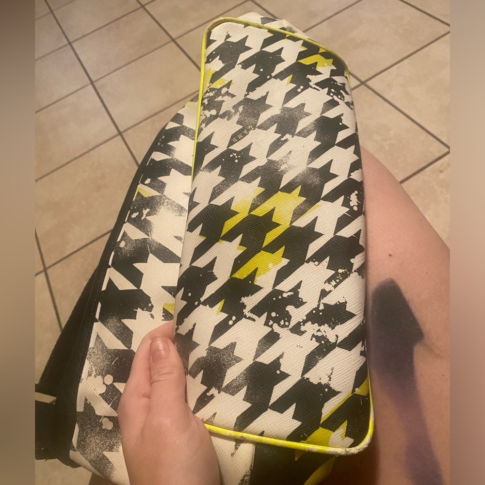 FUNky Houndstooth L.A.M.B. Purse - Picture 5 of 5